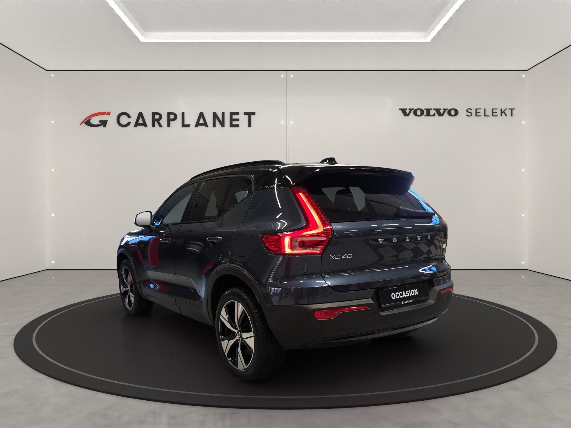 VOLVO XC40 P6 Plus-image-3
