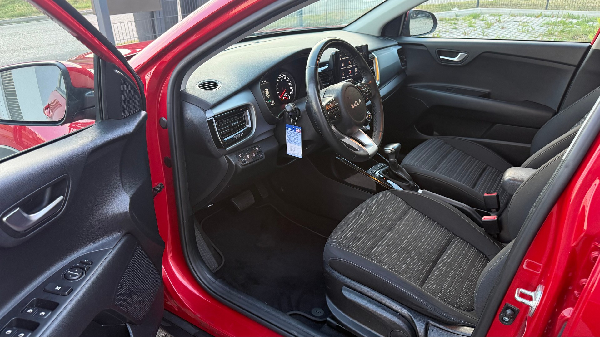 KIA Stonic 1.0 T-GDI Power DCT-image-15