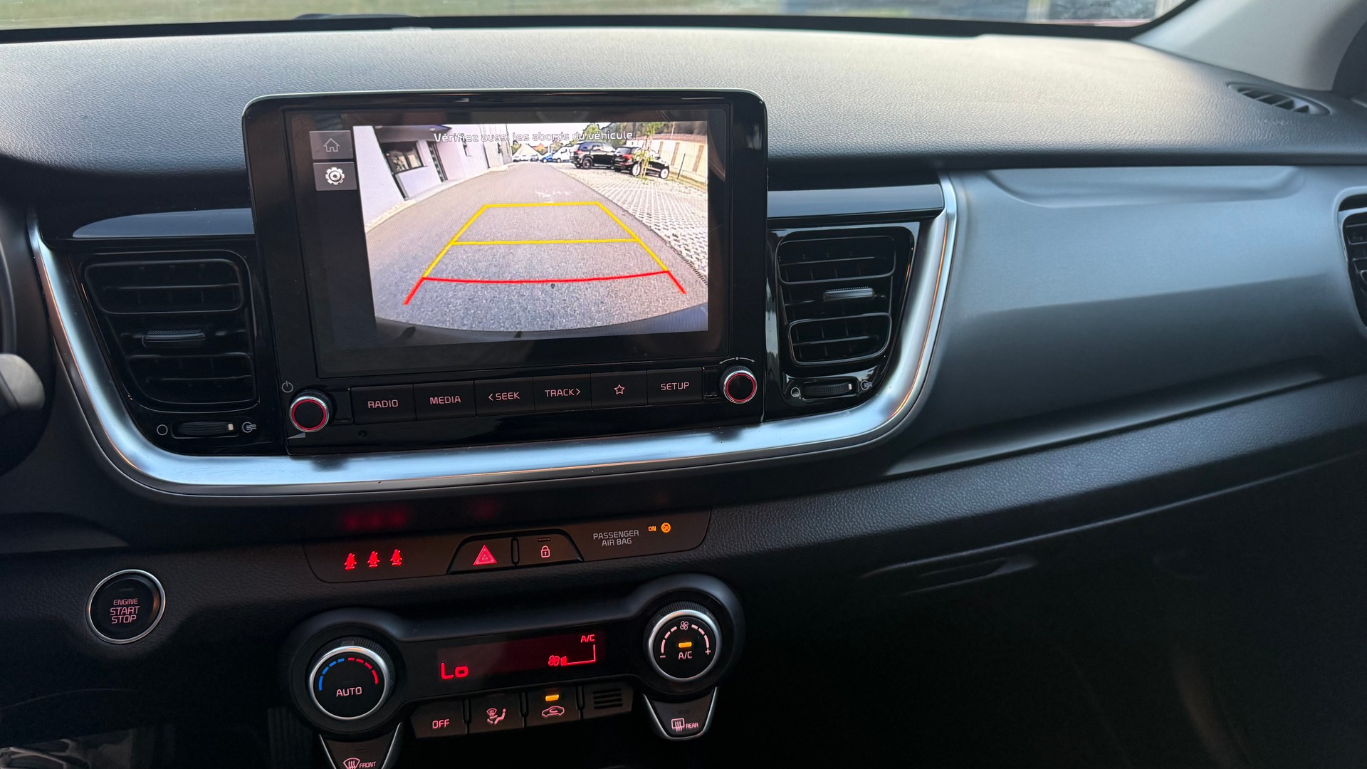 KIA Stonic 1.0 T-GDI Power DCT-image-9
