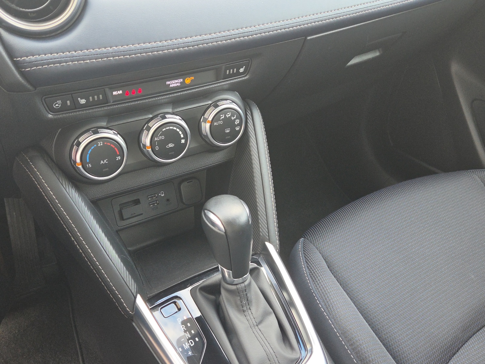 MAZDA 2 G 90 Revolution-image-14