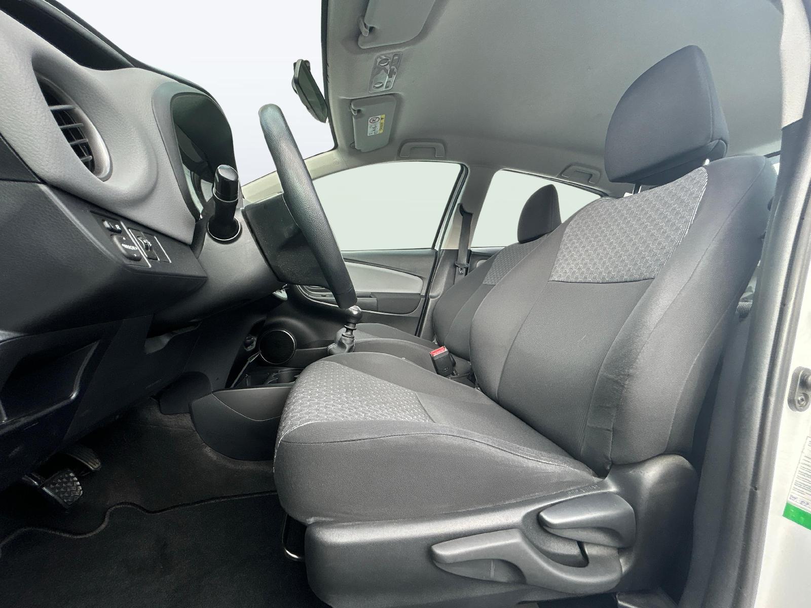 TOYOTA Yaris 1.33 VVT-i Trend-image-6