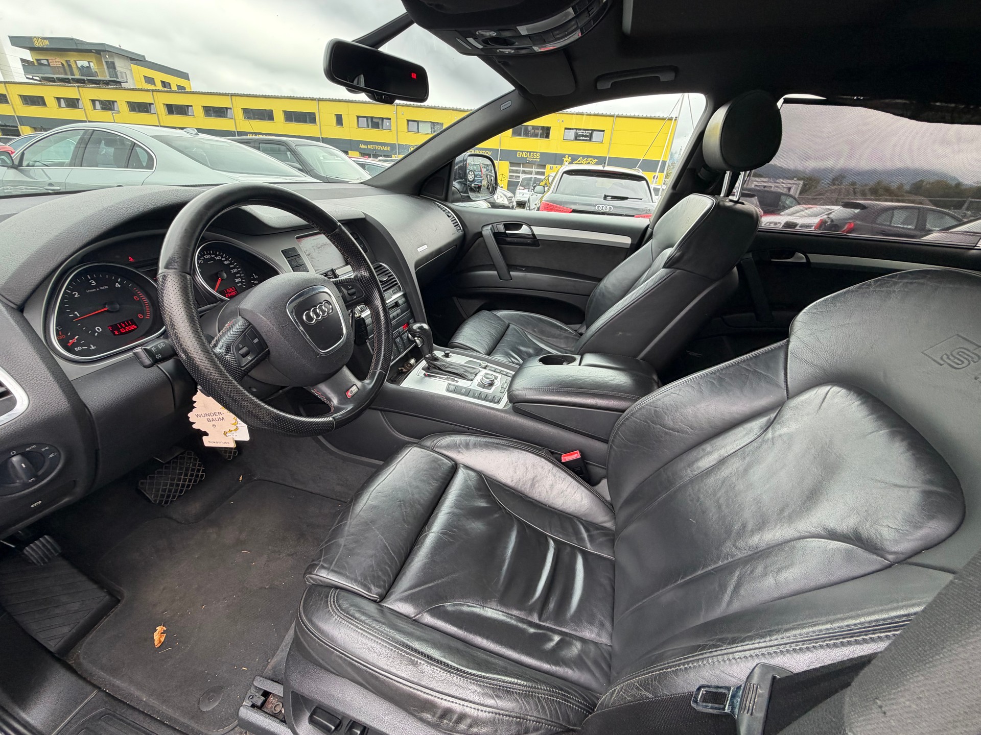 AUDI Q7 3.0 TDI quattro tiptronic-image-11