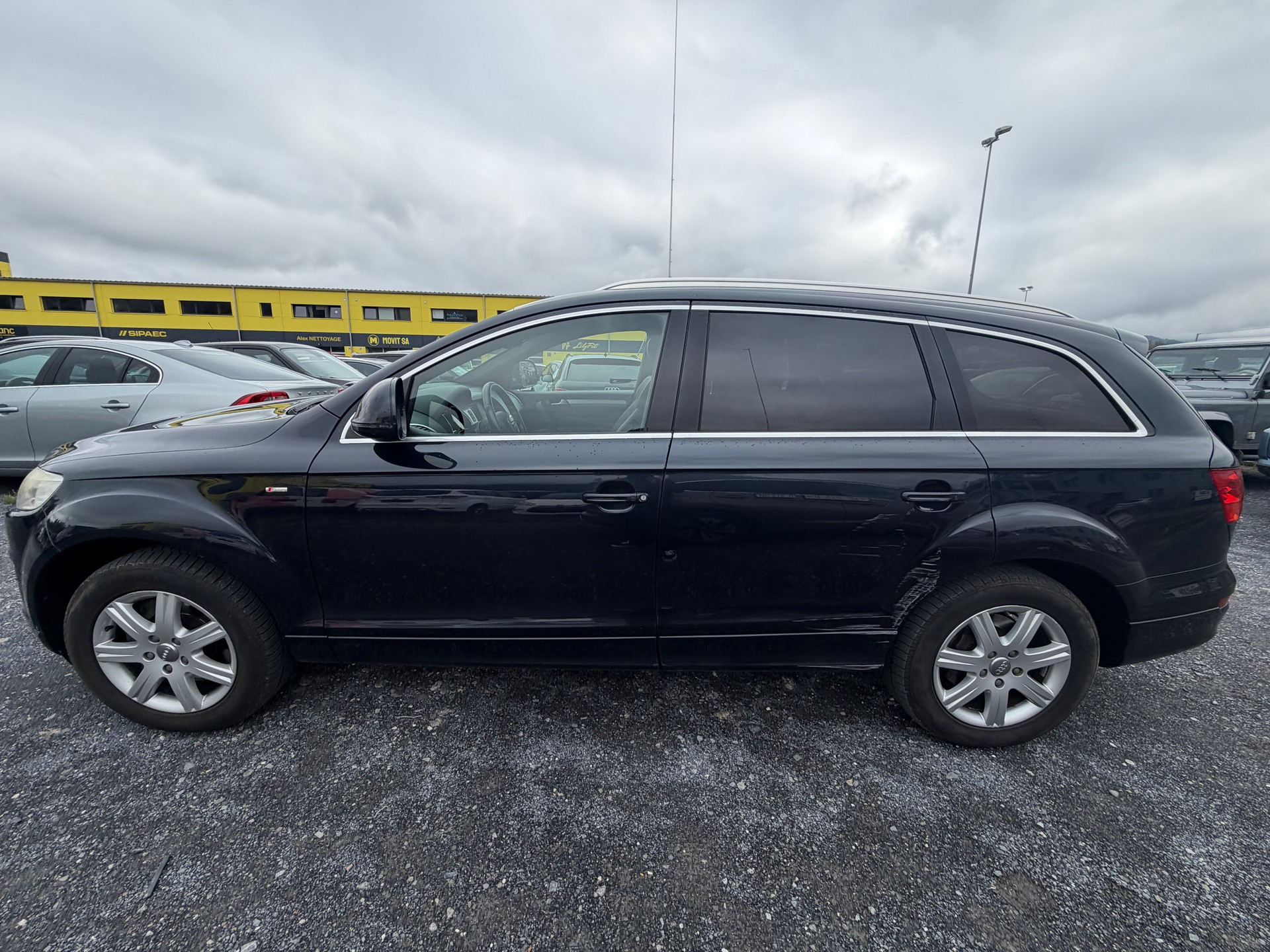 AUDI Q7 3.0 TDI quattro tiptronic-image-9