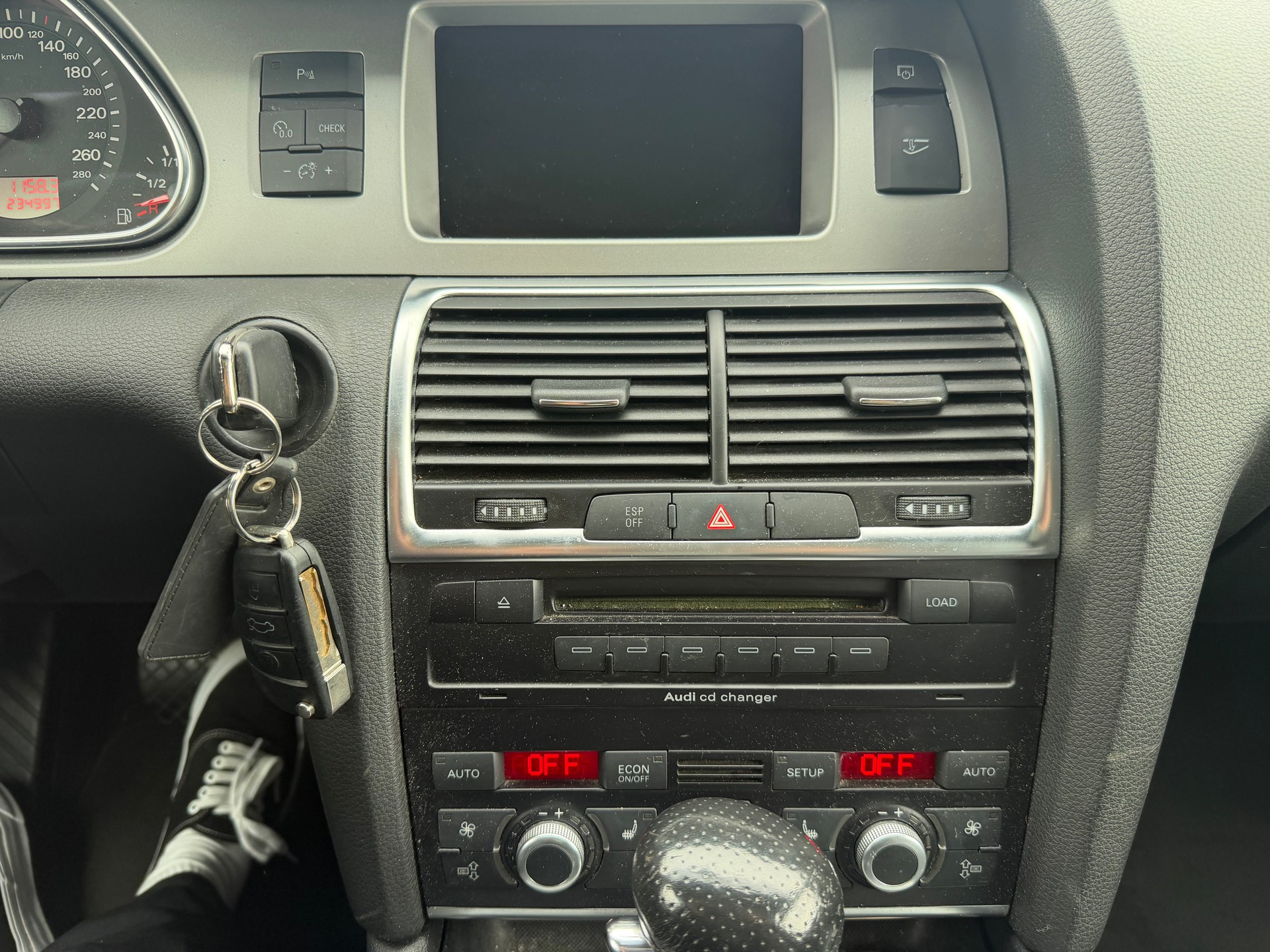 AUDI Q7 3.0 TDI quattro tiptronic-image-12