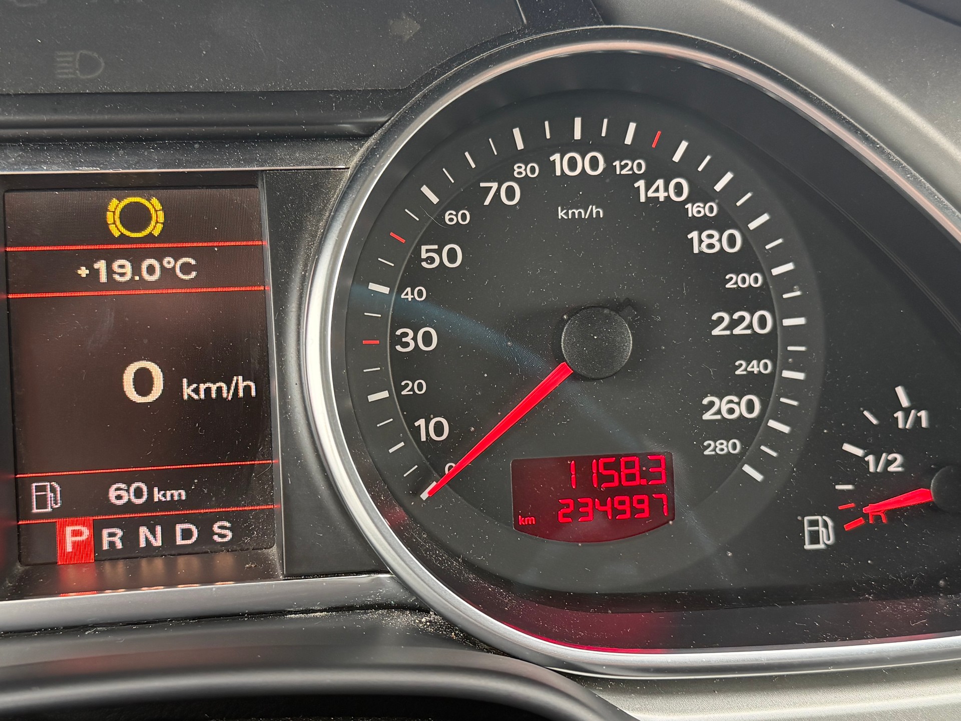 AUDI Q7 3.0 TDI quattro tiptronic-image-13