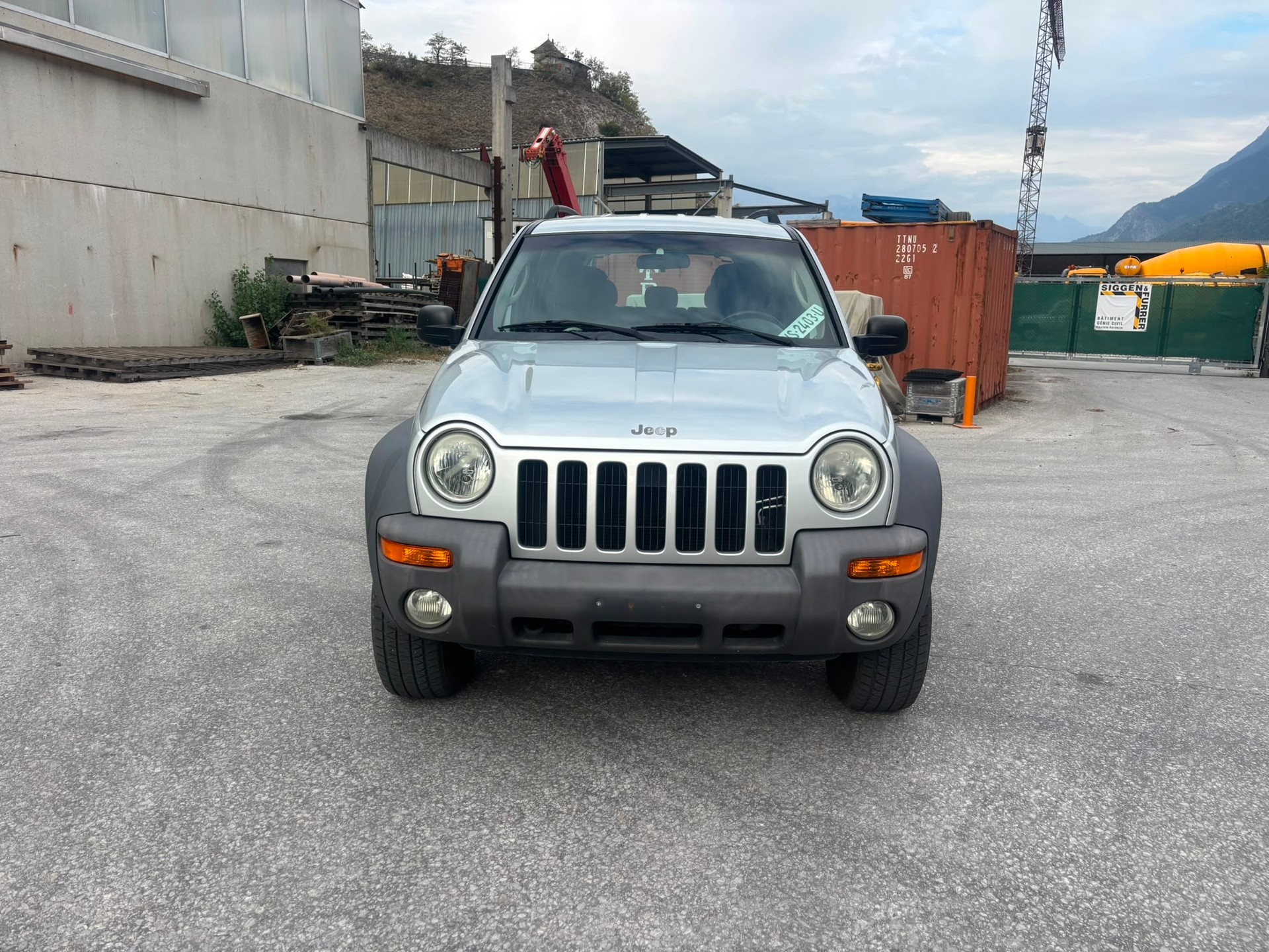 JEEP Cherokee 2.5 CRD Sport-image-0