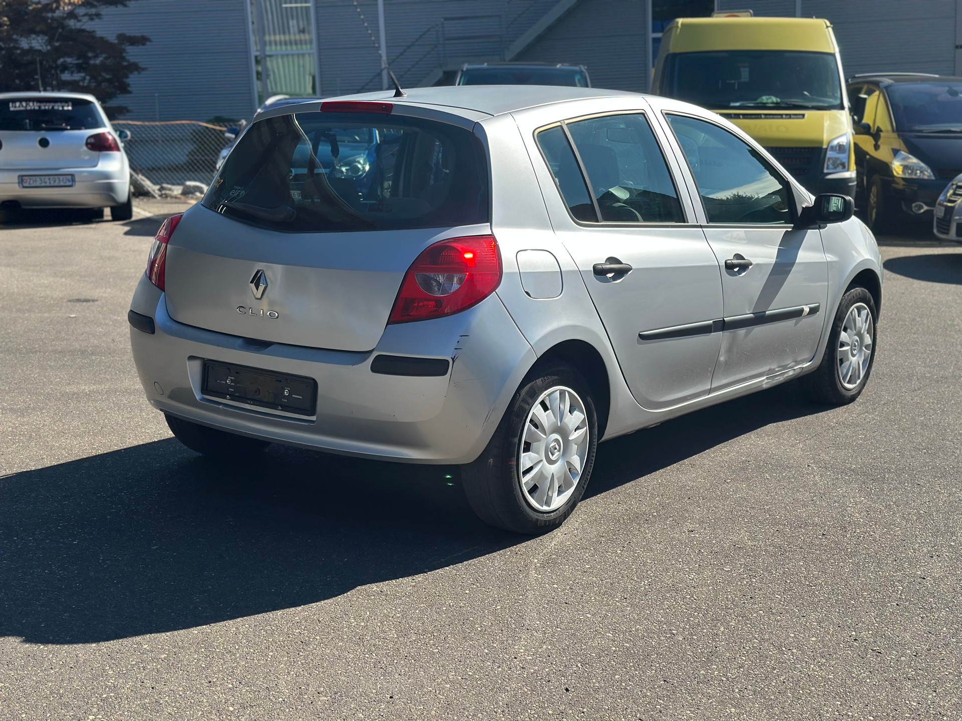 RENAULT Clio 1.2 16V Turbo Exception-image-4