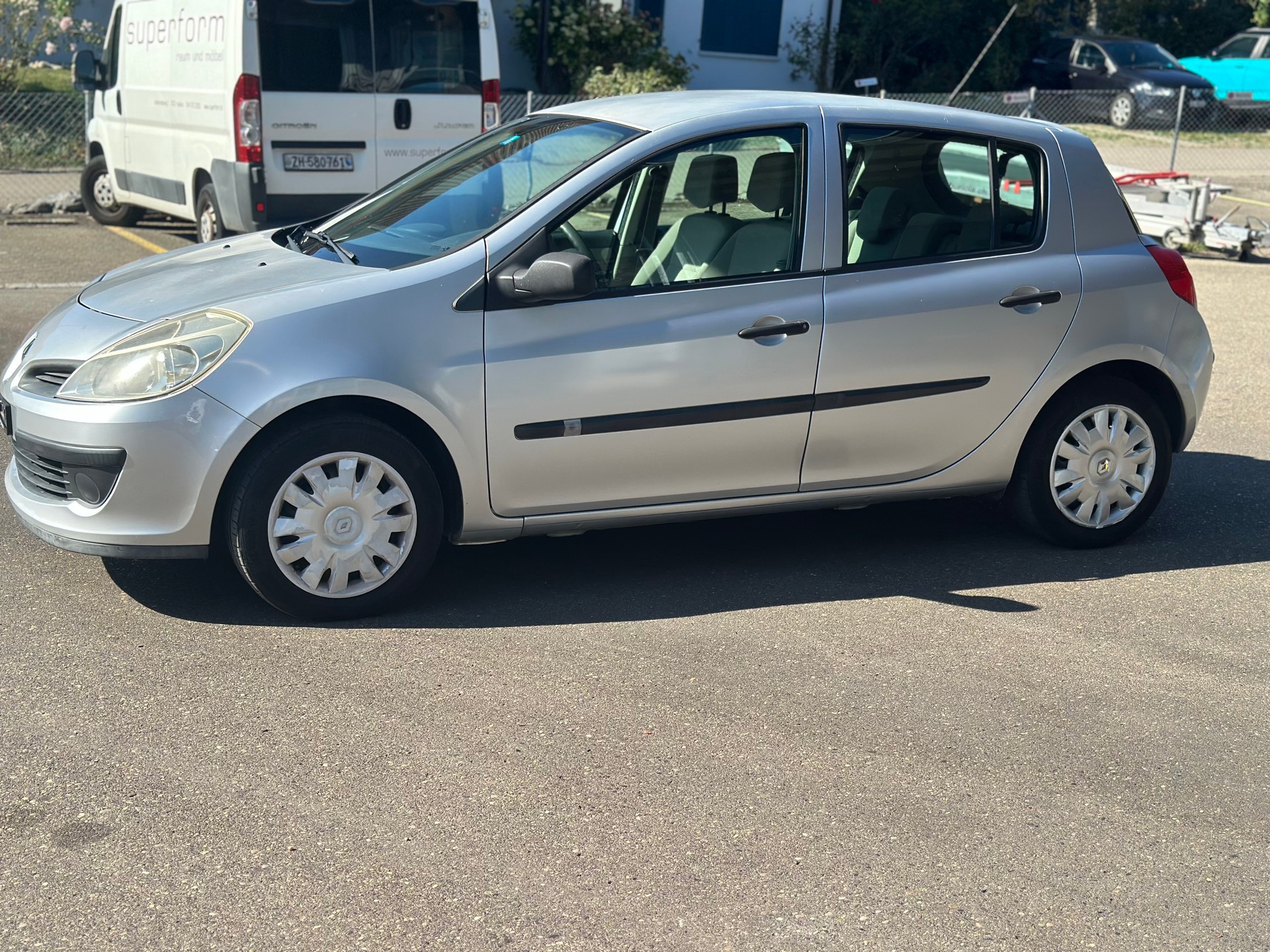 RENAULT Clio 1.2 16V Turbo Exception-image-1