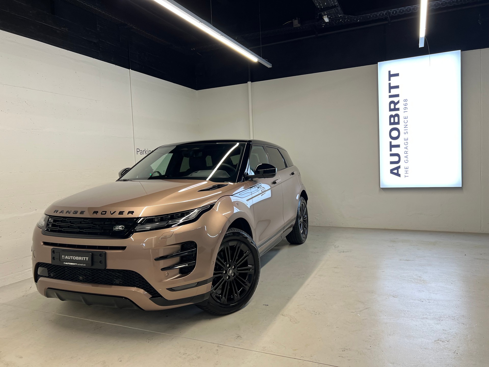 LAND ROVER Range Rover Evoque 1.5 T 270e Autobiography-image-0