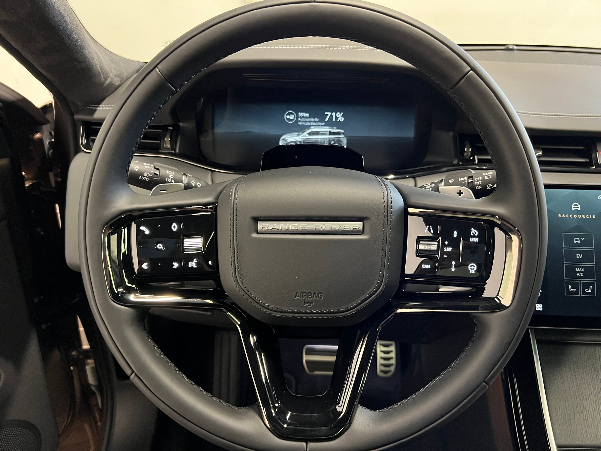 LAND ROVER Range Rover Evoque 1.5 T 270e Autobiography-image-3