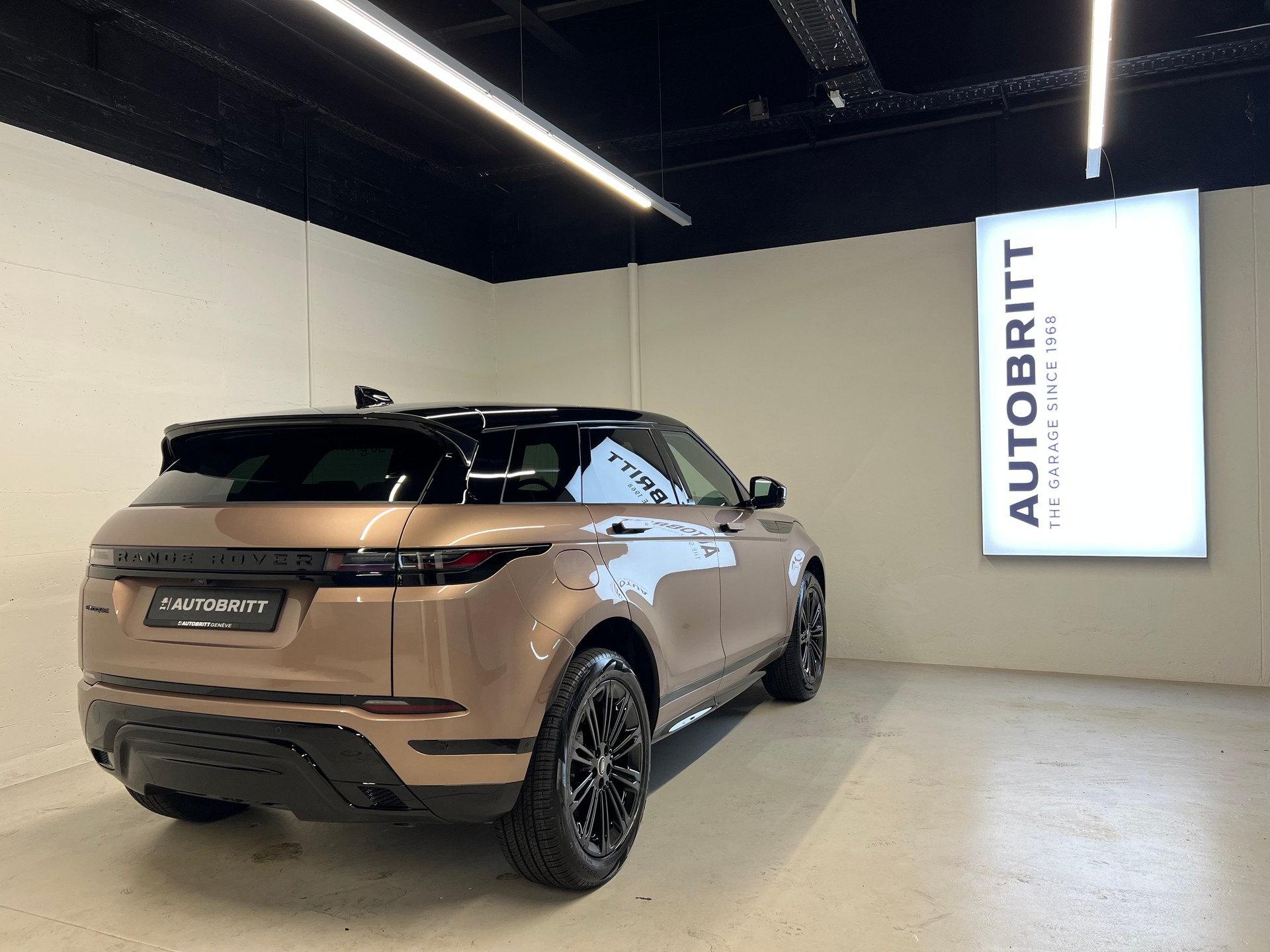 LAND ROVER Range Rover Evoque 1.5 T 270e Autobiography-image-1