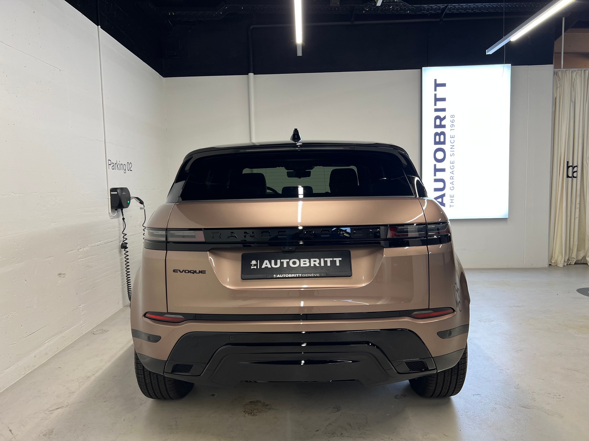 LAND ROVER Range Rover Evoque 1.5 T 270e Autobiography-image-8