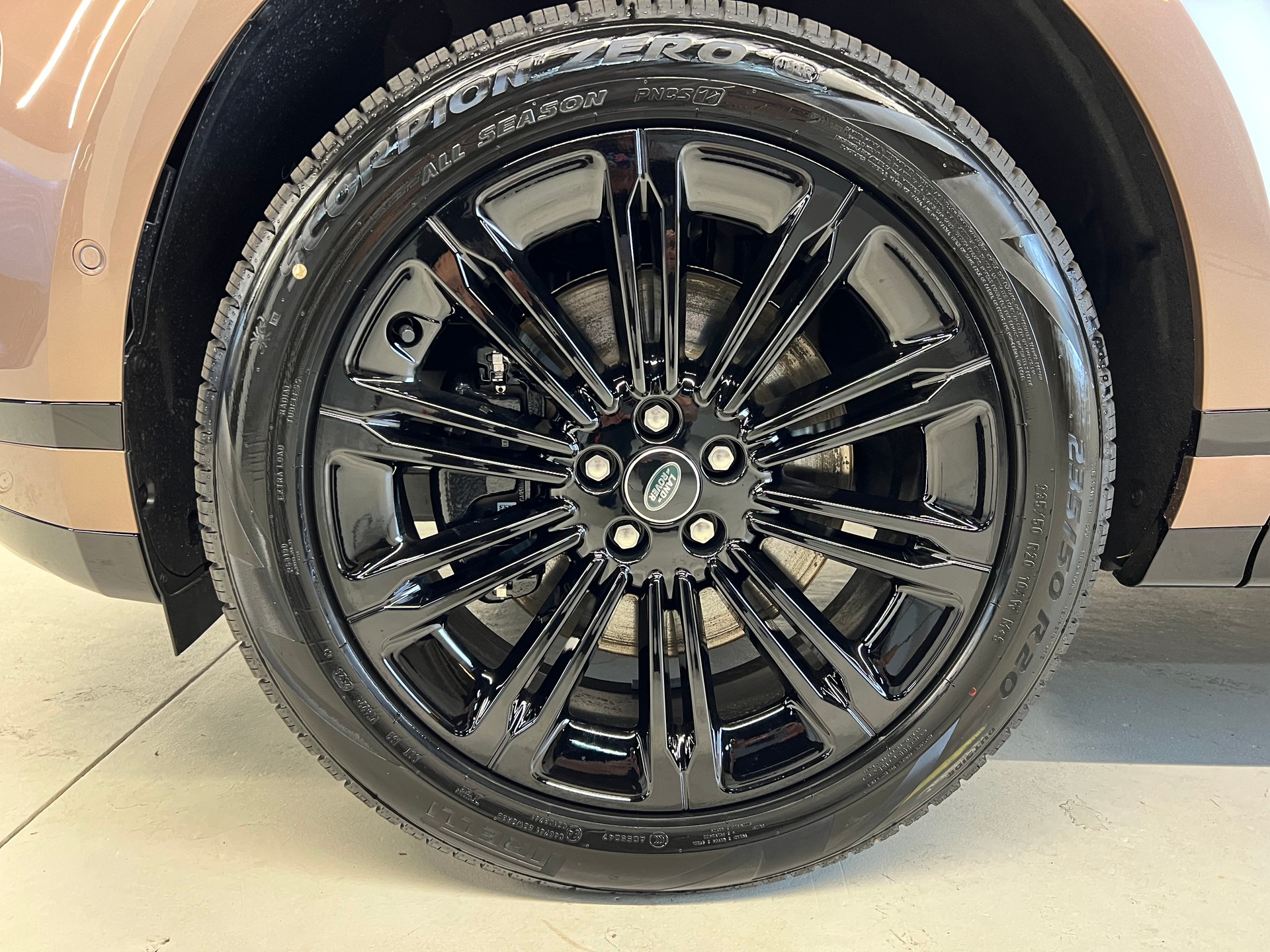 LAND ROVER Range Rover Evoque 1.5 T 270e Autobiography-image-10