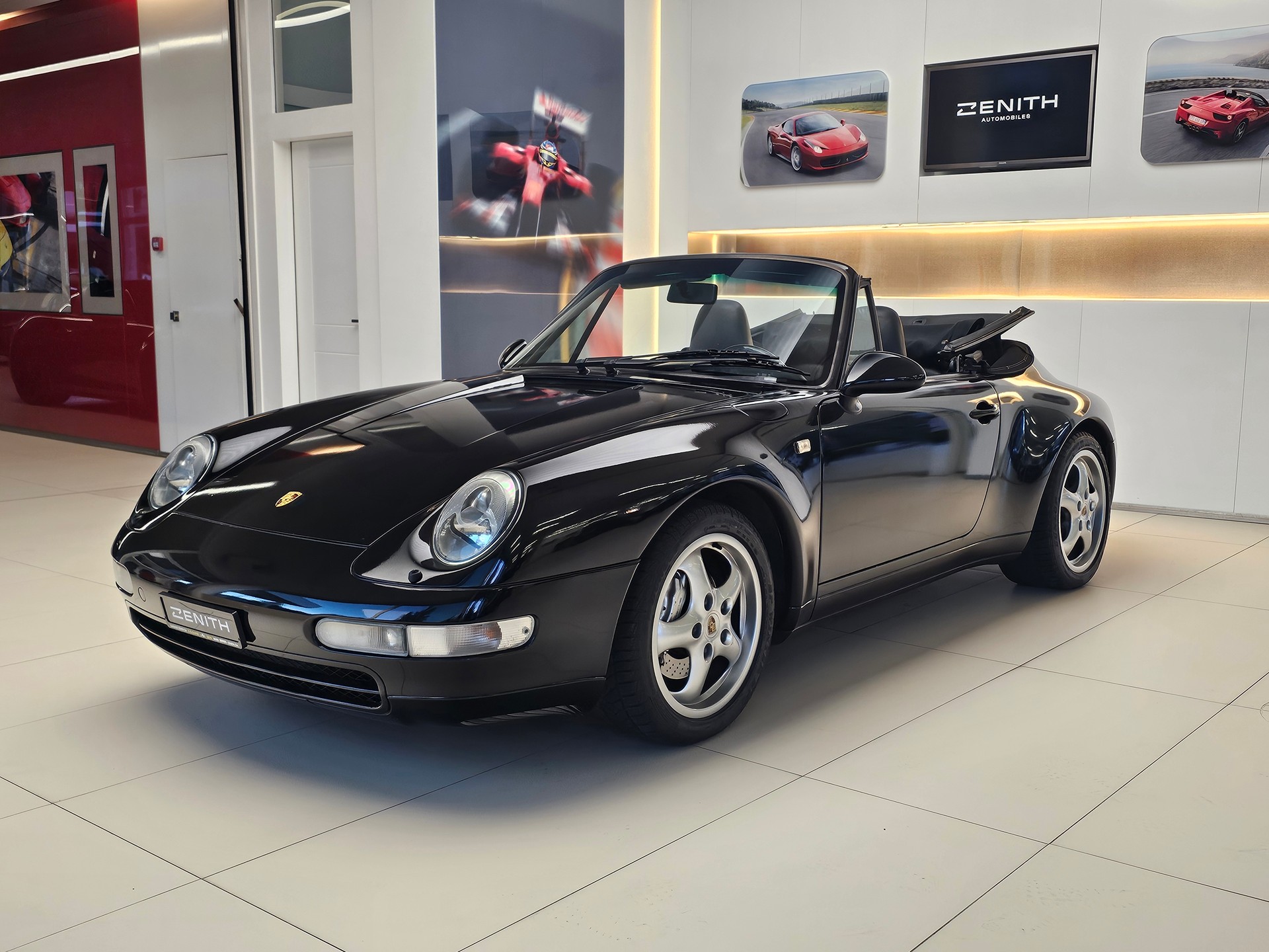 PORSCHE 911 Carrera 4 Cabrio-image-0
