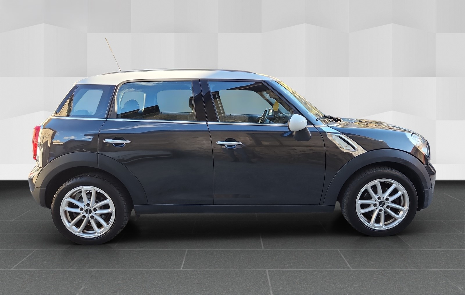 MINI Countryman Cooper D FWD Steptronic-image-3