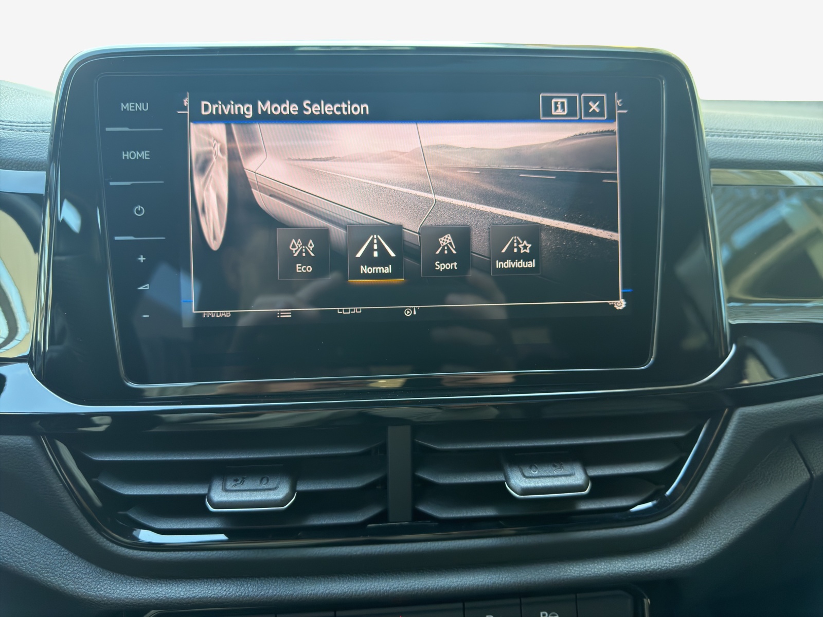 VW T-Roc 2.0 TSI R-Line DSG 4Motion-image-14