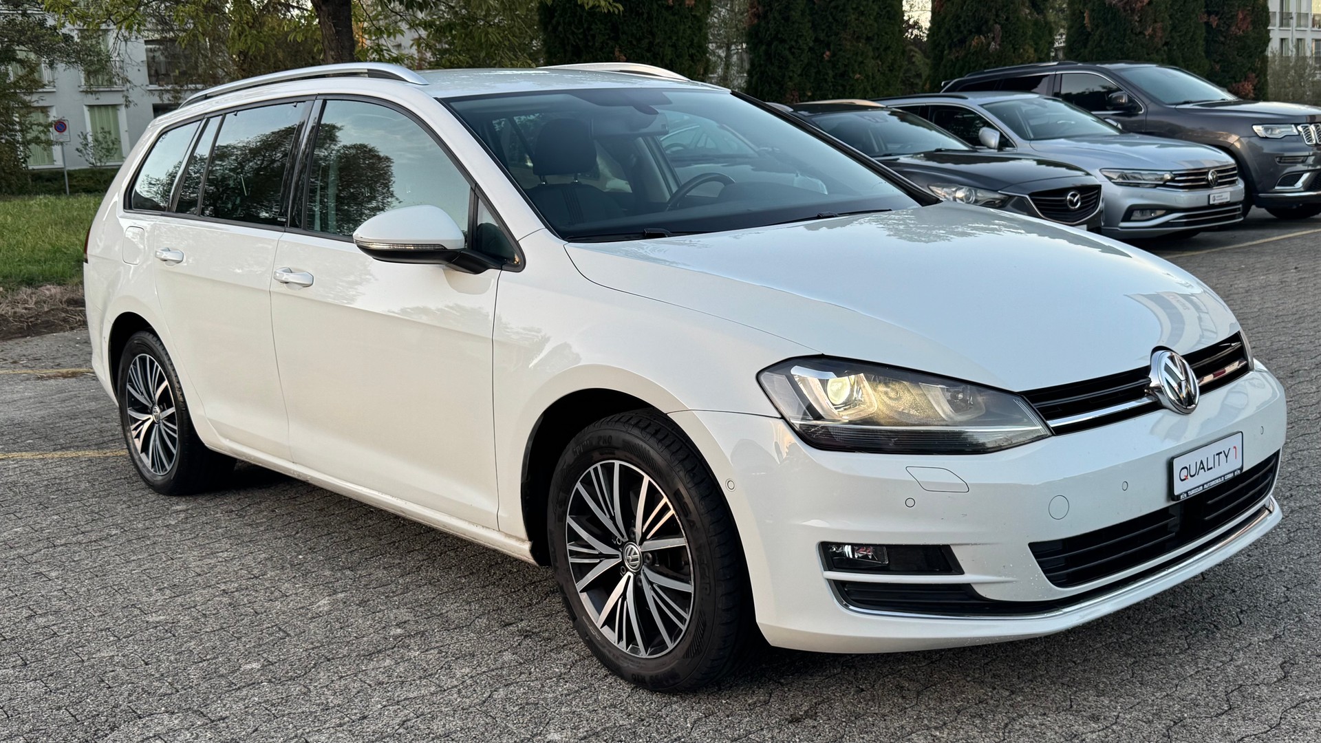 VW Golf Variant 1.4 TSI Allstar DSG-image-2