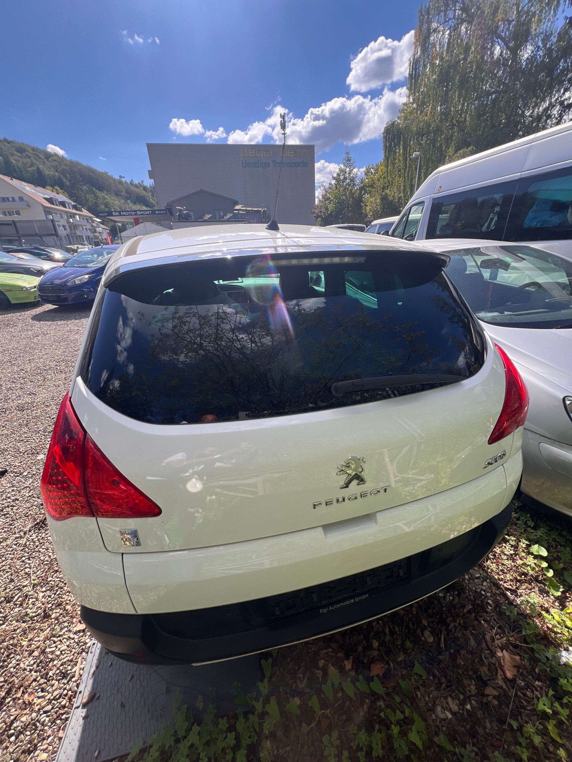 PEUGEOT 3008 HYbrid4 2.0 HDI EGS6-image-2