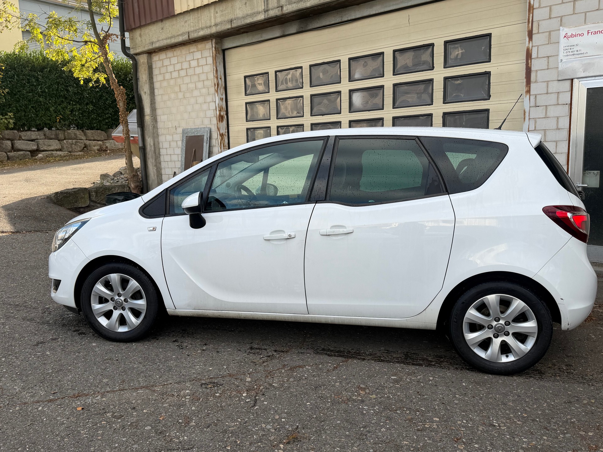 OPEL Meriva 1.4 Turbo Midnight Edition-image-8