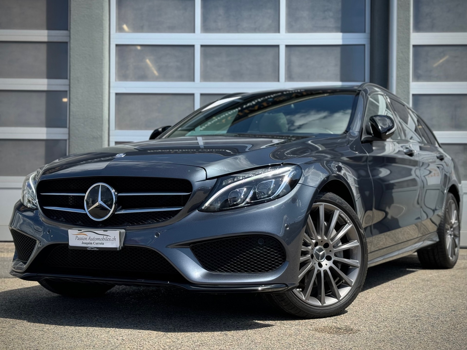 MERCEDES-BENZ C 400 AMG Line 4Matic 7G-Tronic - Véhicule Suisse (CH)-image-0