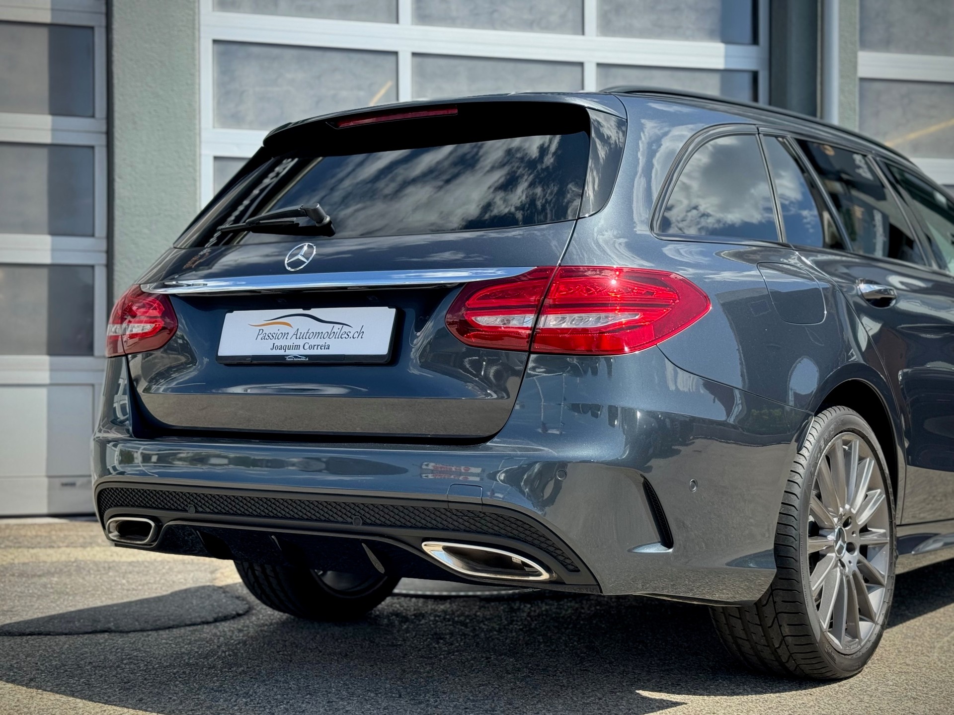 MERCEDES-BENZ C 400 AMG Line 4Matic 7G-Tronic - Véhicule Suisse (CH)-image-3