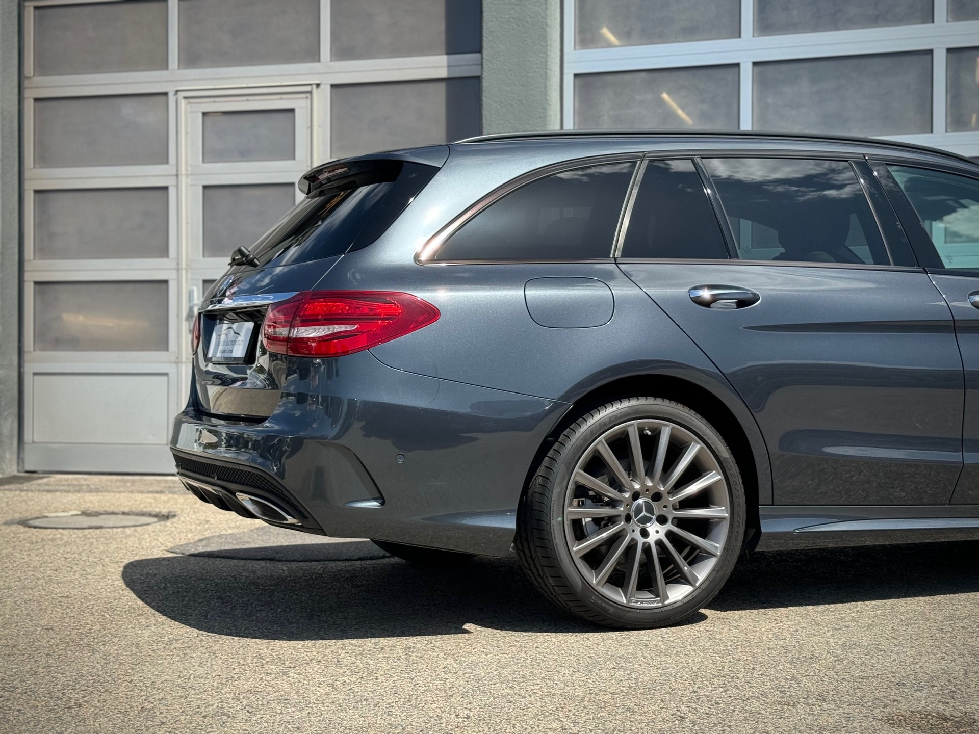 MERCEDES-BENZ C 400 AMG Line 4Matic 7G-Tronic - Véhicule Suisse (CH)-image-5