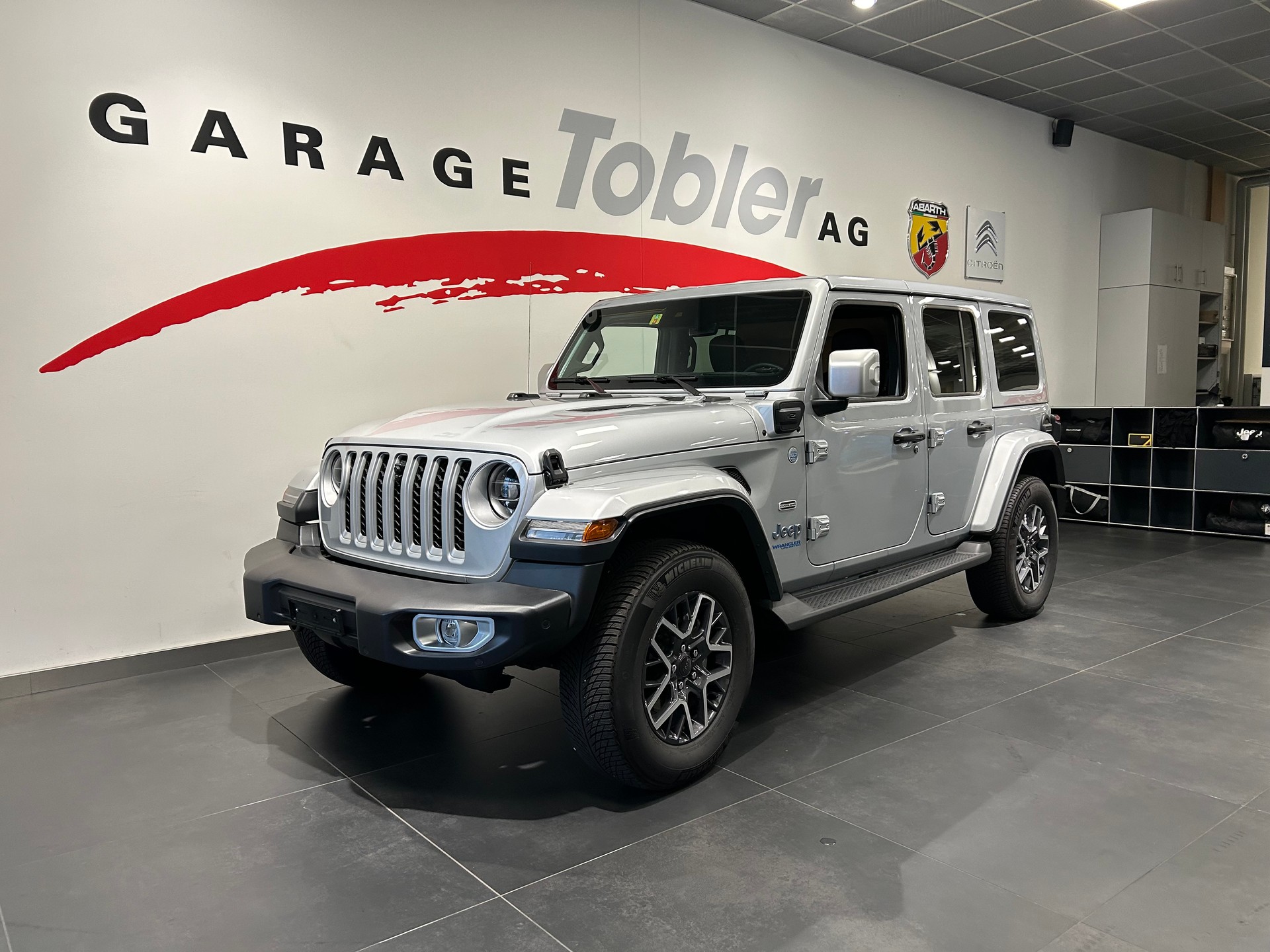 JEEP Wrangler 2.0 PHEV Unlimited Overland Automatic-image-10