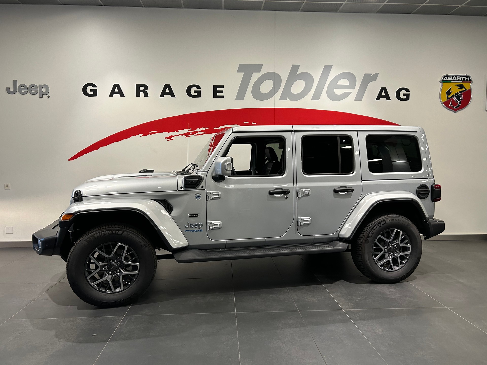 JEEP Wrangler 2.0 PHEV Unlimited Overland Automatic-image-15