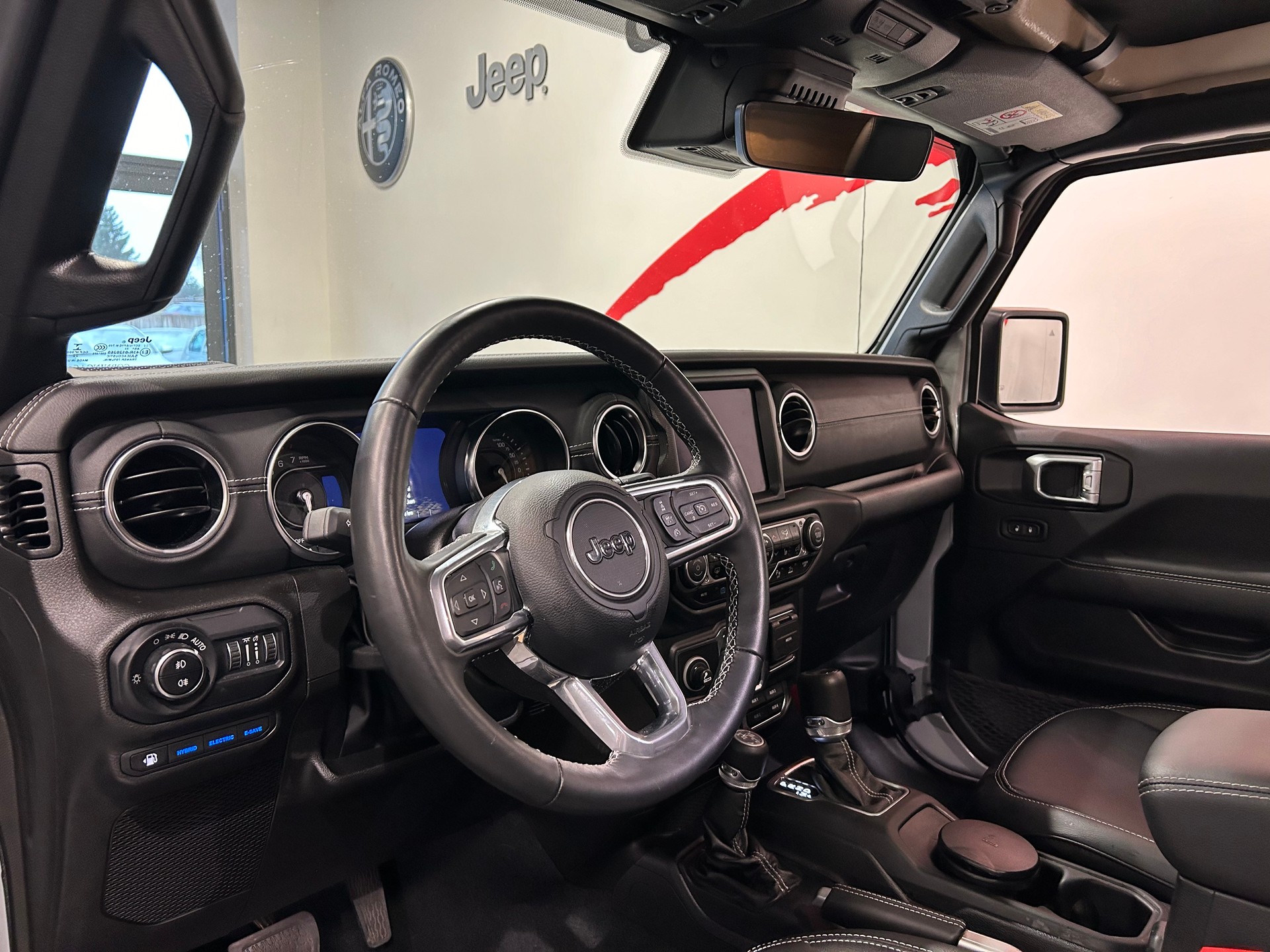 JEEP Wrangler 2.0 PHEV Unlimited Overland Automatic-image-16