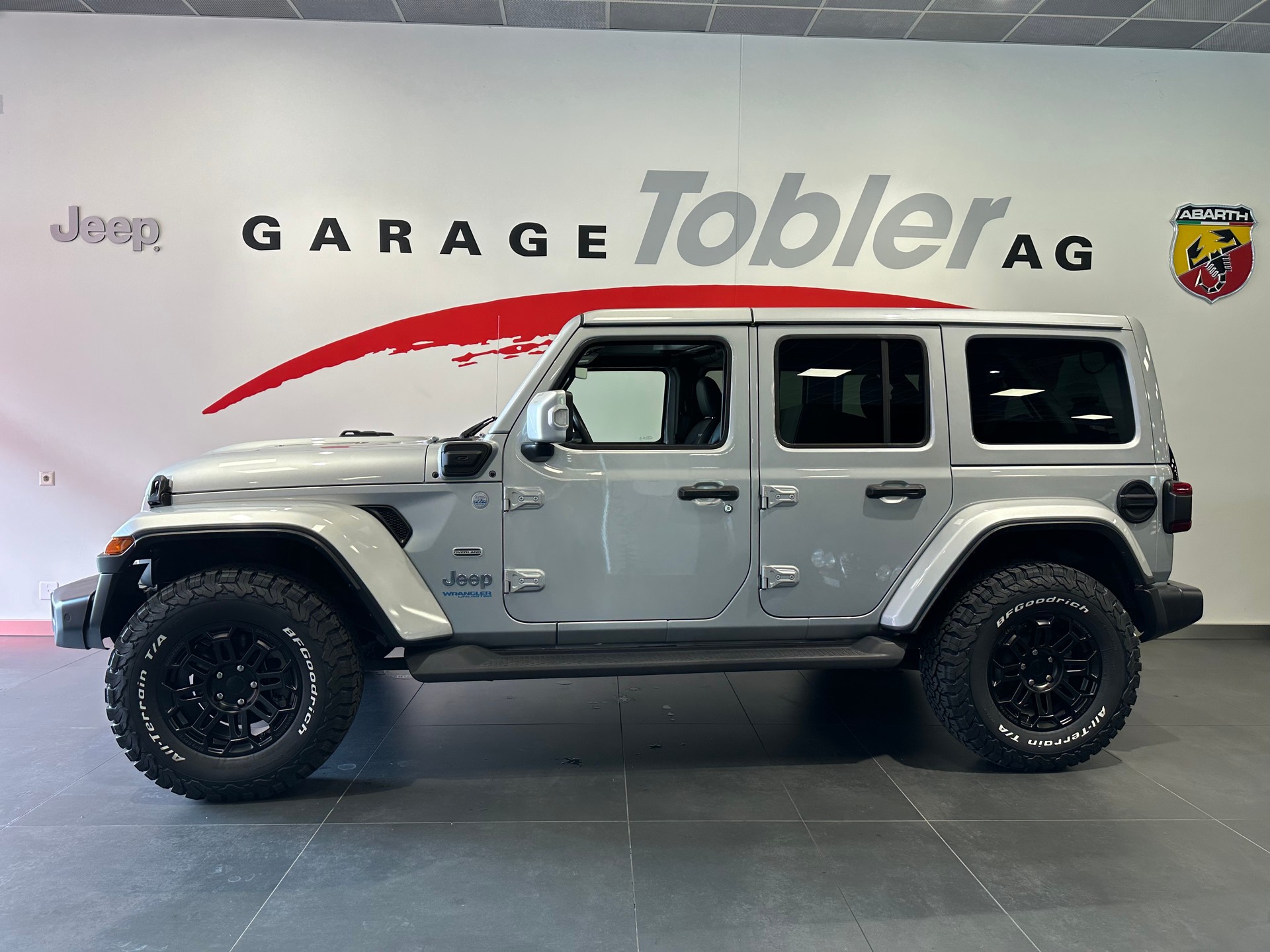 JEEP Wrangler 2.0 PHEV Unlimited Overland Automatic-image-5