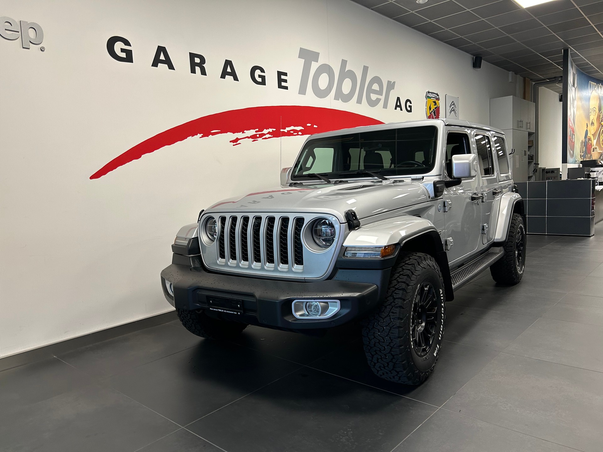 JEEP Wrangler 2.0 PHEV Unlimited Overland Automatic-image-4