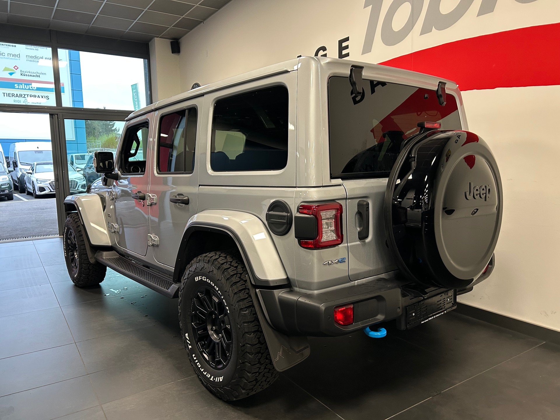 JEEP Wrangler 2.0 PHEV Unlimited Overland Automatic-image-6
