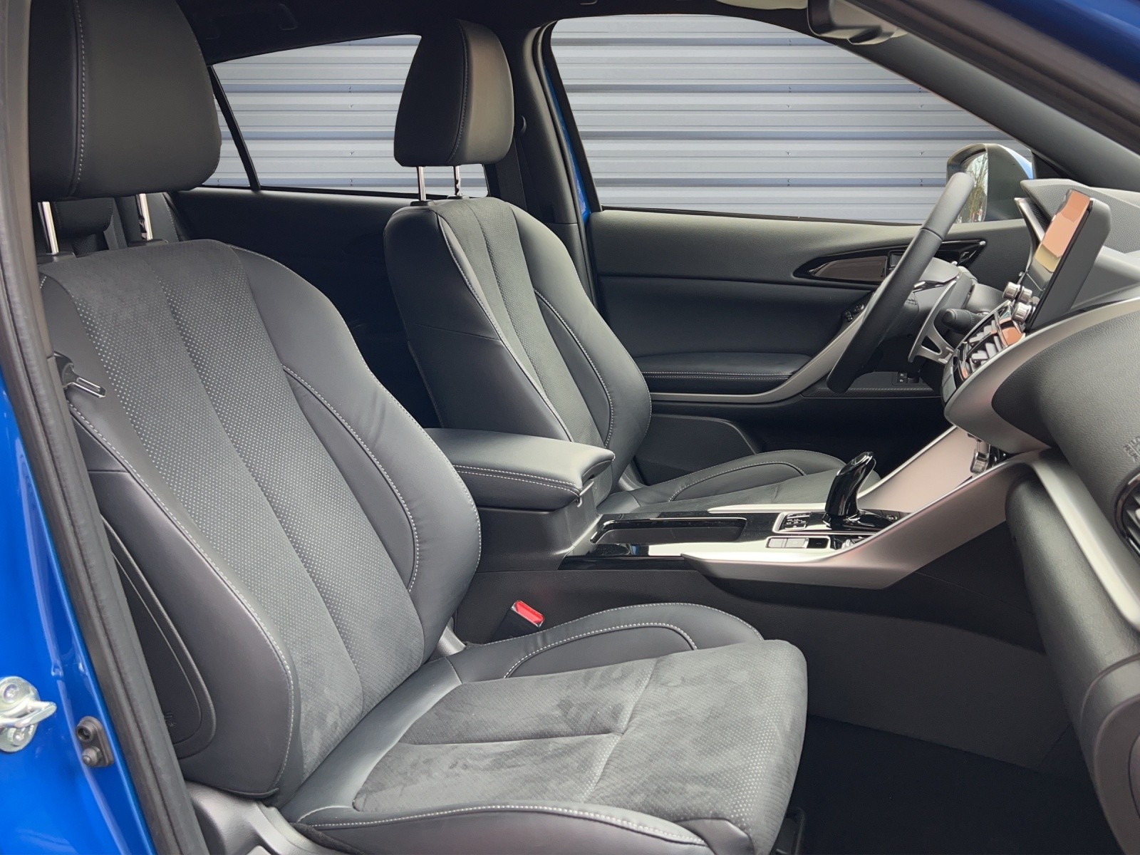 MITSUBISHI Eclipse Cross 2.4 PHEV Invite 4WD-image-10