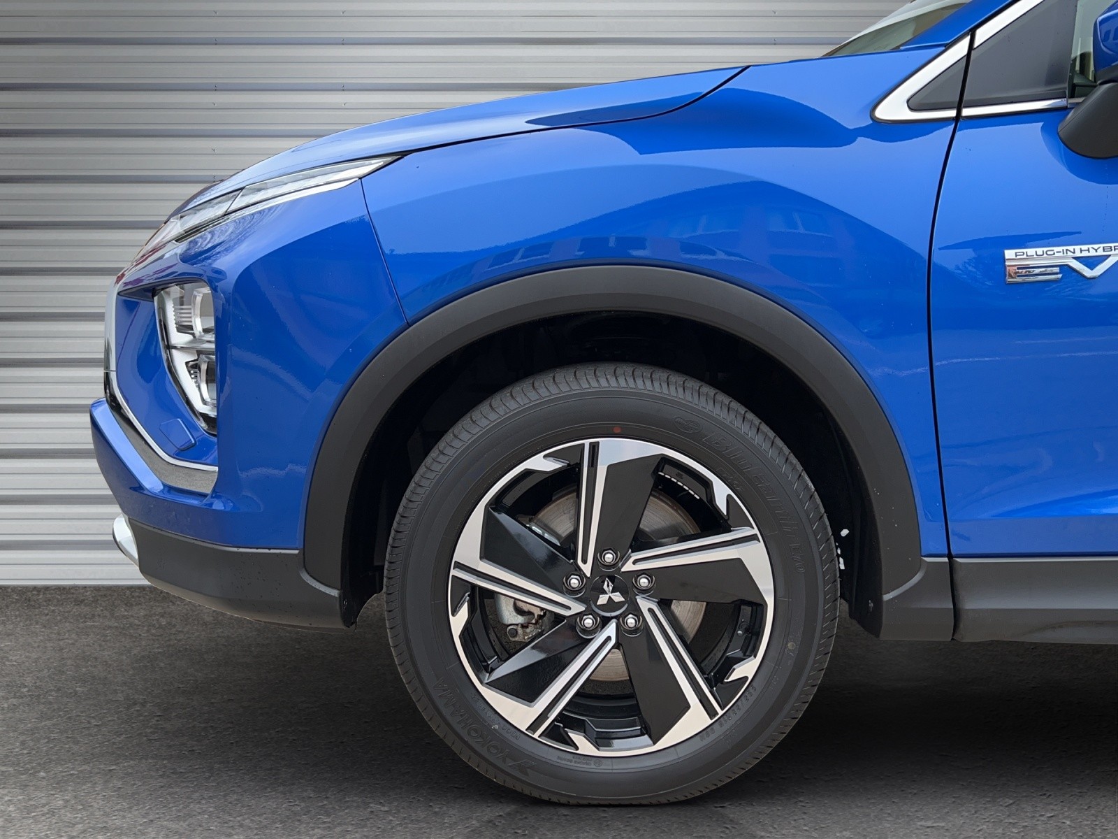 MITSUBISHI Eclipse Cross 2.4 PHEV Invite 4WD-image-6
