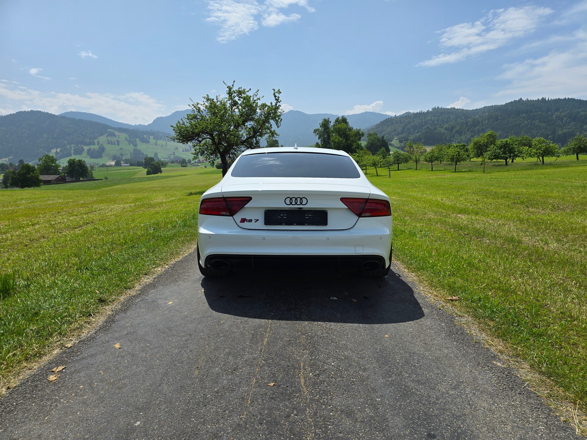 AUDI RS7 Sportback 4.0 TFSI V8 quattro-image-2