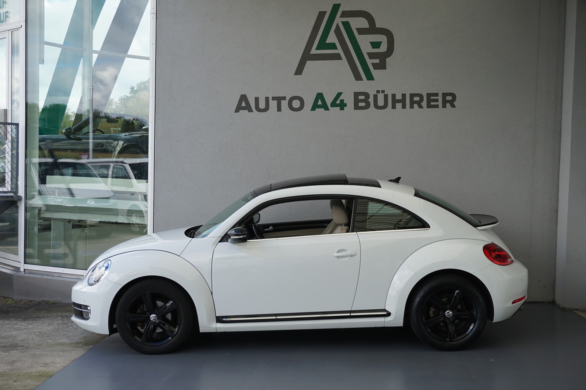 VW Beetle 1.4 TSI BMT Sport-image-4