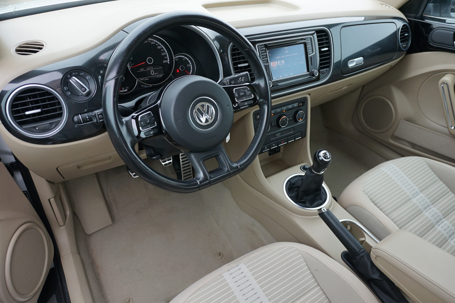VW Beetle 1.4 TSI BMT Sport-image-16
