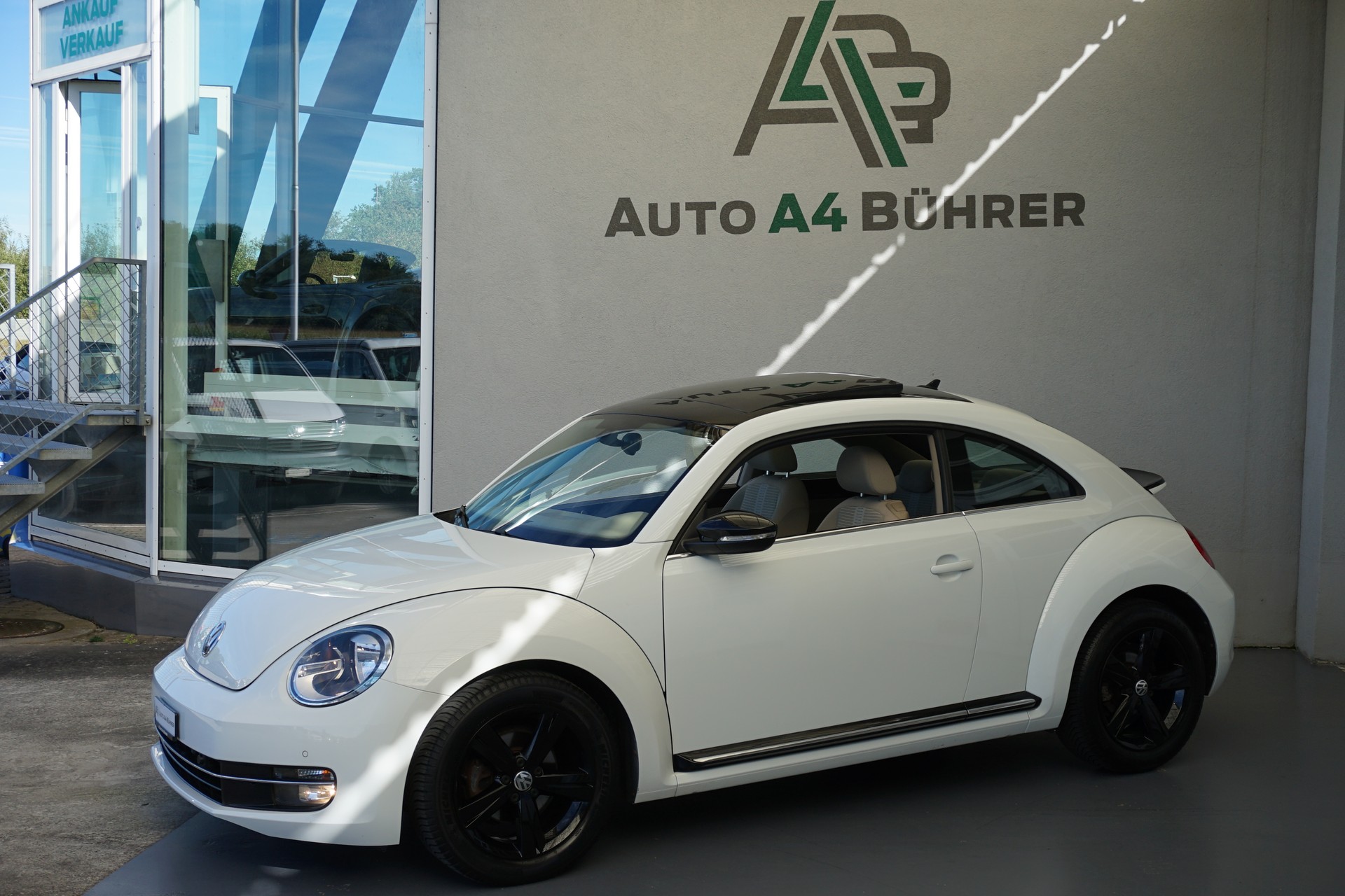 VW Beetle 1.4 TSI BMT Sport-image-2