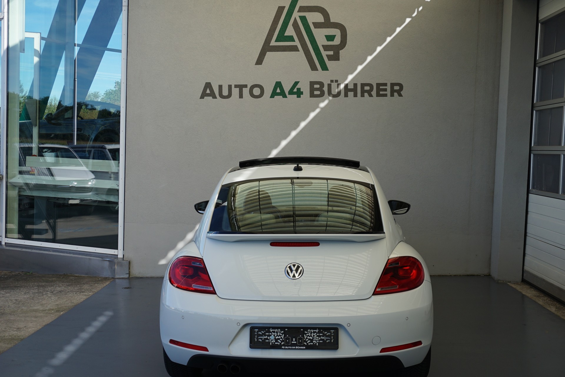 VW Beetle 1.4 TSI BMT Sport-image-9