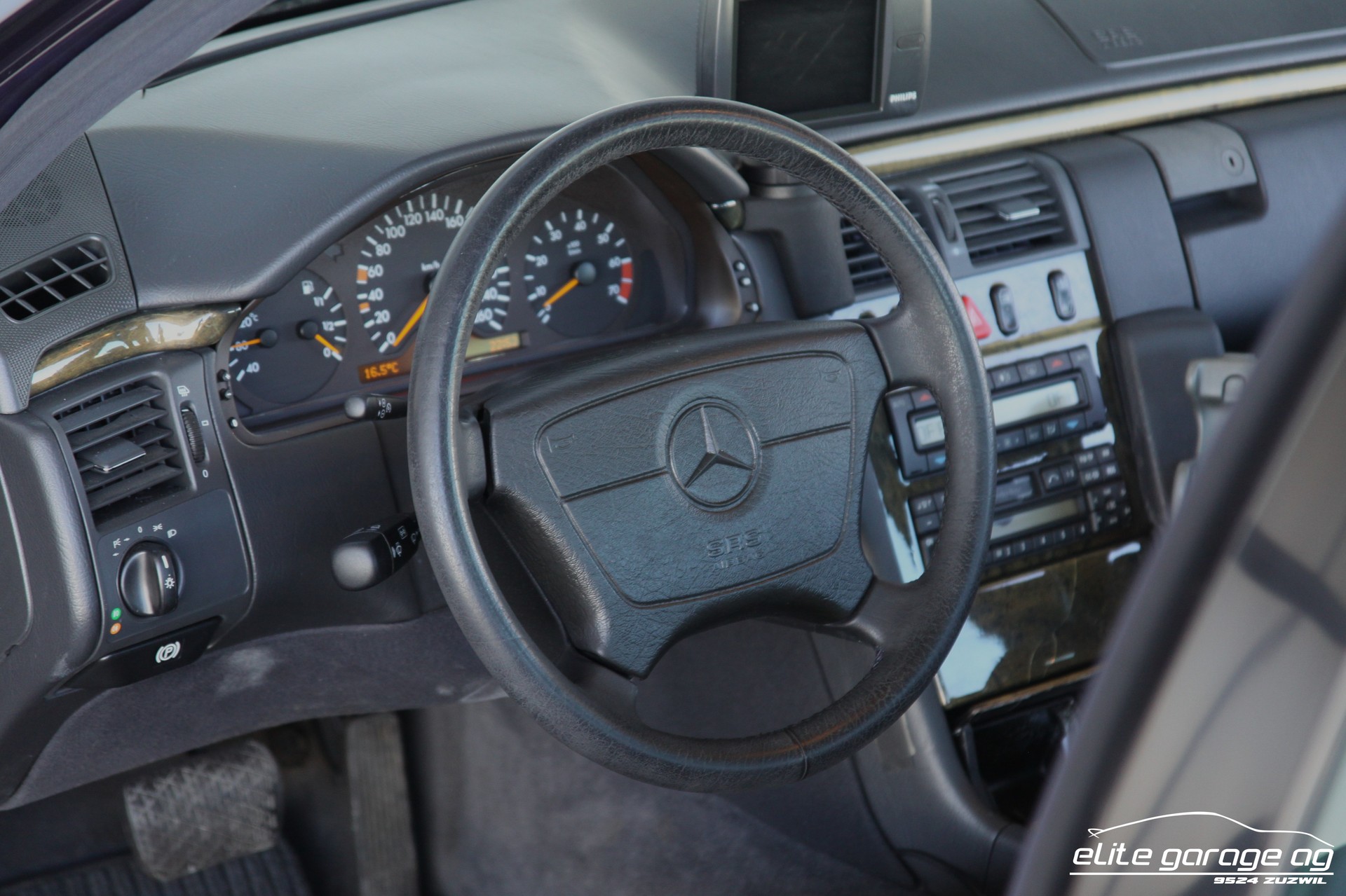 MERCEDES-BENZ E 420 Avantgarde Automatic-image-11