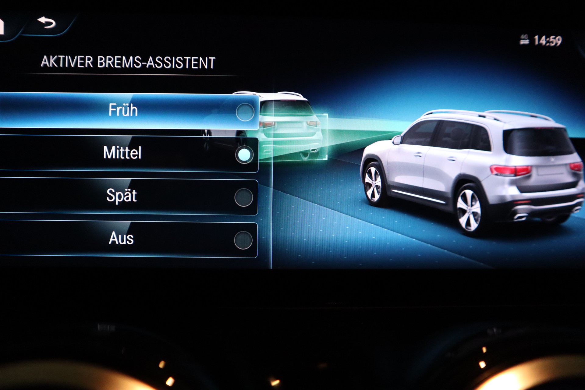 MERCEDES-BENZ GLB 250 4Matic AMG Line 8G-Tronic-image-13