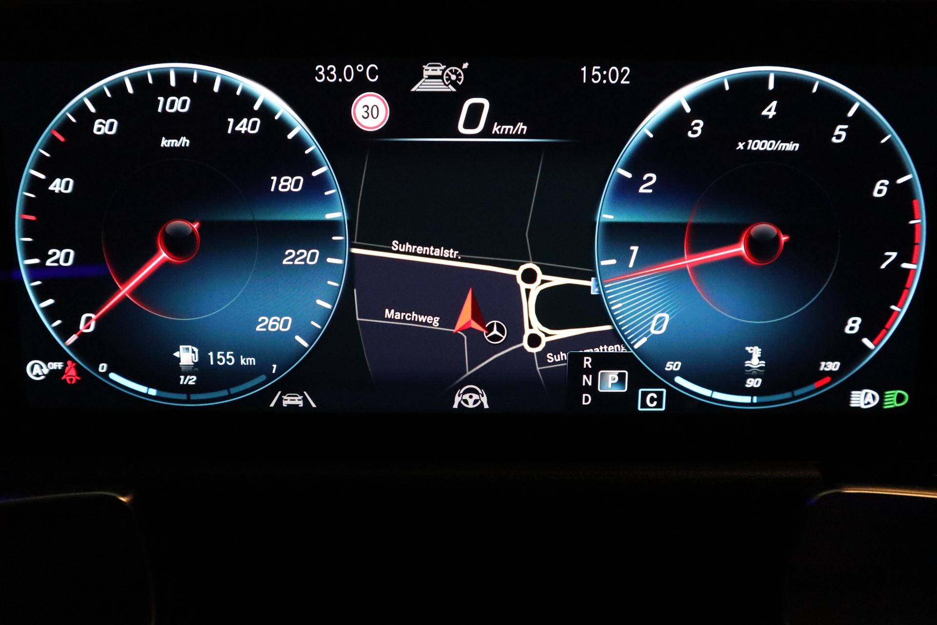 MERCEDES-BENZ GLB 250 4Matic AMG Line 8G-Tronic-image-28