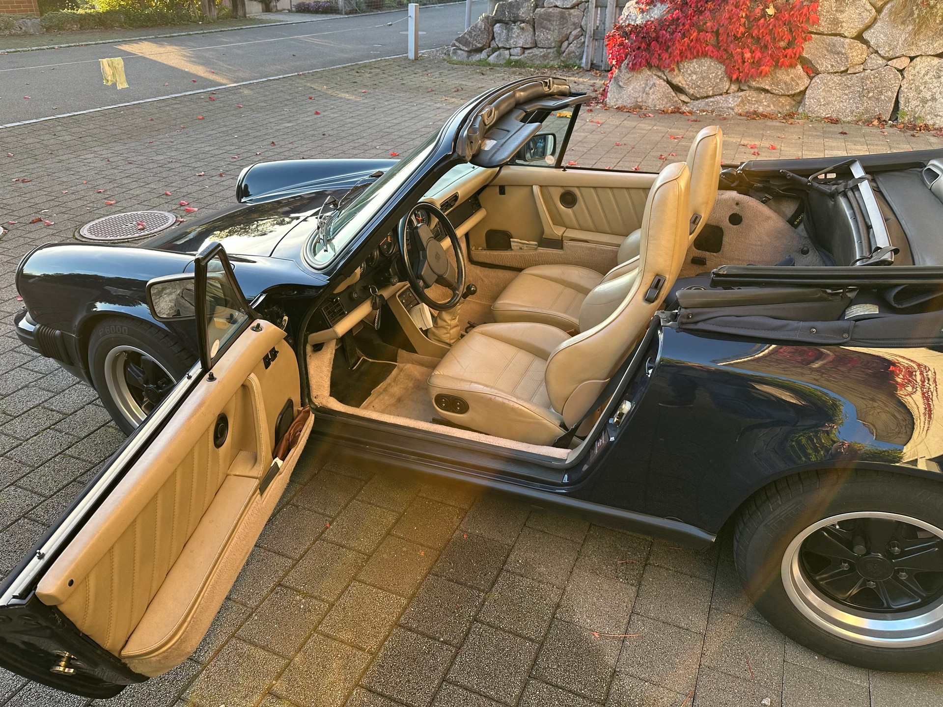 PORSCHE 911 Carrera (G-Modell)-image-3