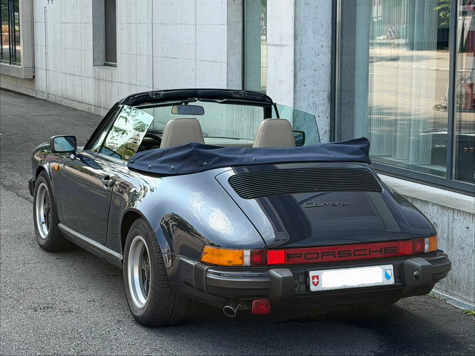 PORSCHE 911 Carrera (G-Modell)-image-4