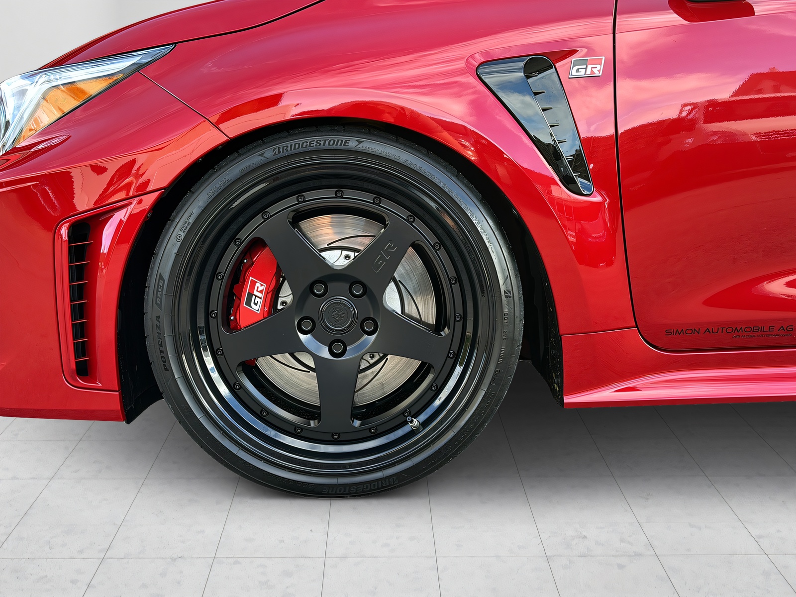 TOYOTA GR Corolla Premium Plus-image-8