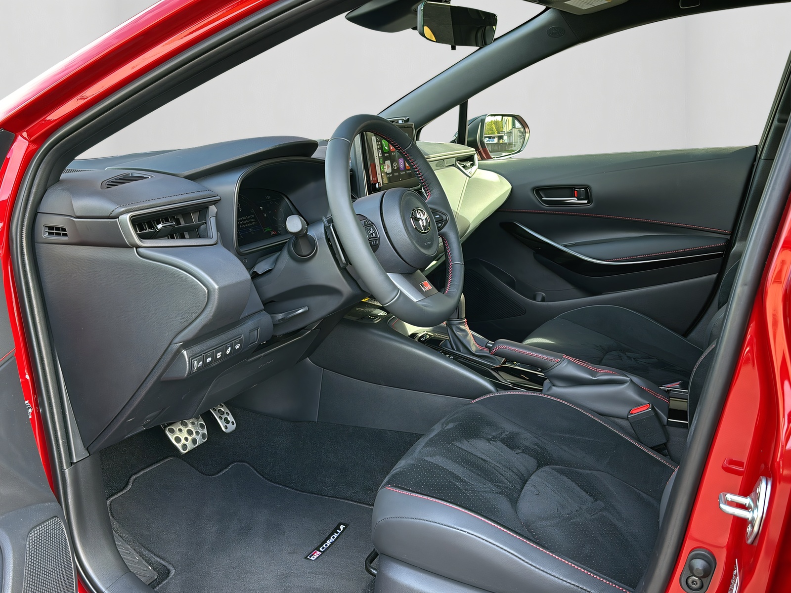 TOYOTA GR Corolla Premium Plus-image-9