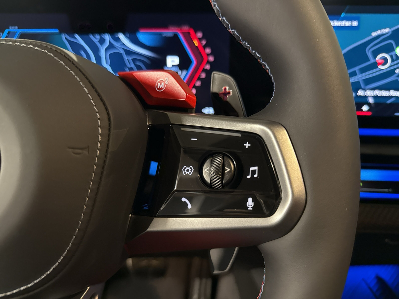 BMW M5 xDrive Touring-image-15