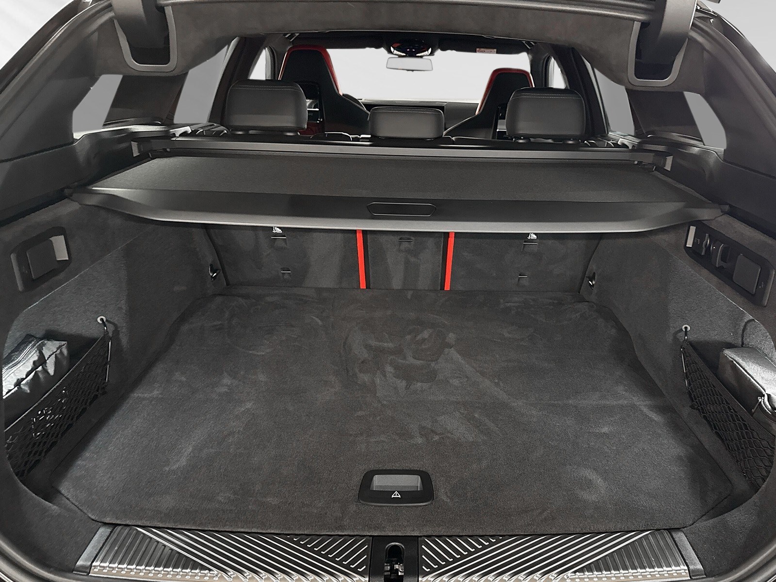BMW M5 xDrive Touring-image-7