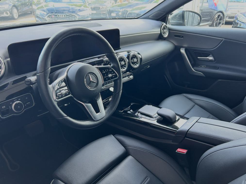MERCEDES-BENZ A 200 4Matic Progressive 8G-DCT-image-3
