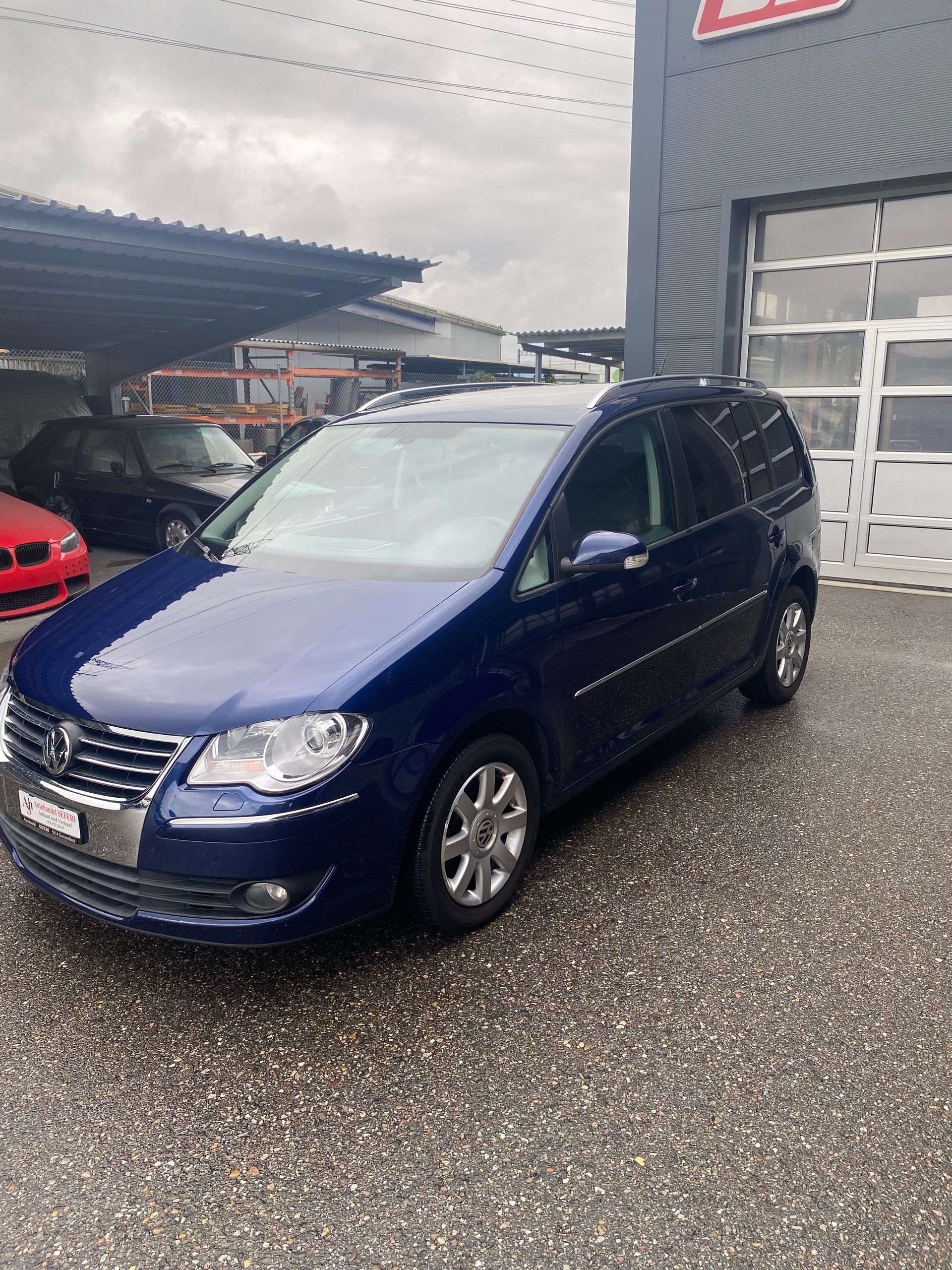 VW Touran 1.4 TSI Highline DSG-image-1